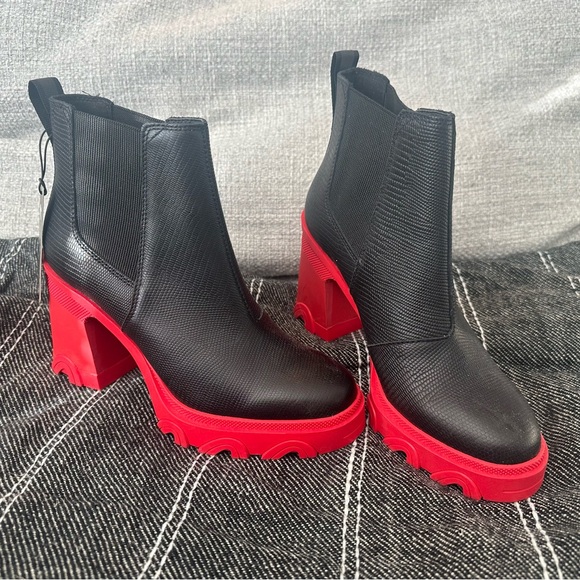 Sorel Shoes - Sorel Women's Heel Chelsea Boots NWT
Brand New